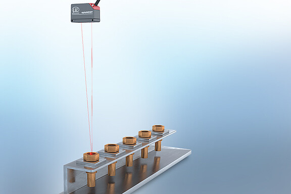 Measurement of filling level in oil temperature sensor