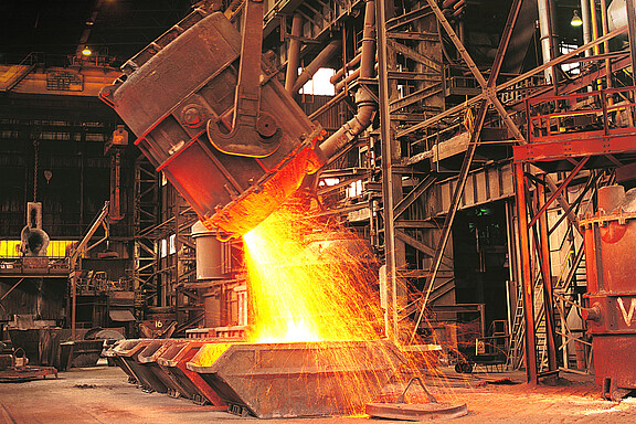 Use of sensors in metal production and metal processing 