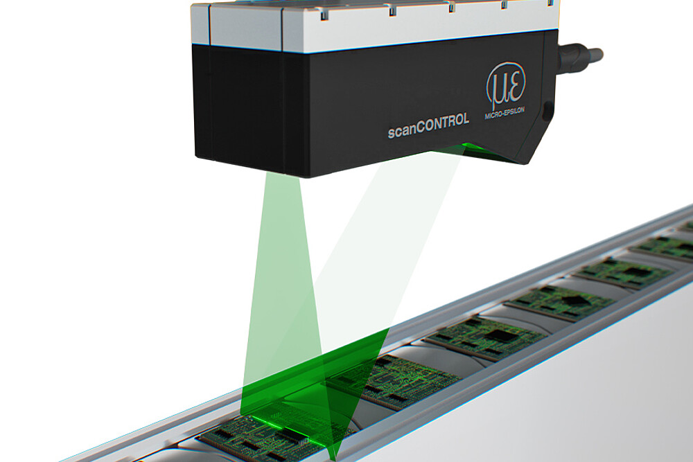 전자 제품 제조 중 PCB 조립 검사